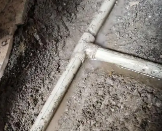 扎鲁特漏水维修电话
